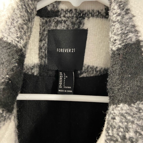 Forever 21 buffalo plaid coat, SZ L - Picture 4 of 6